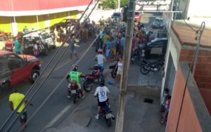 Colisão entre motocicletas deixa três pessoas feridas em Pedra Branca